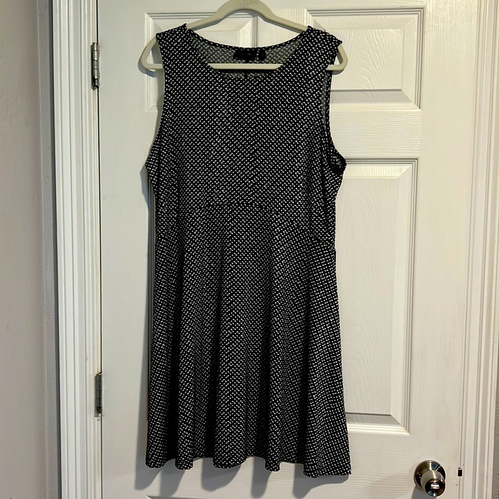 Sleeveless dress